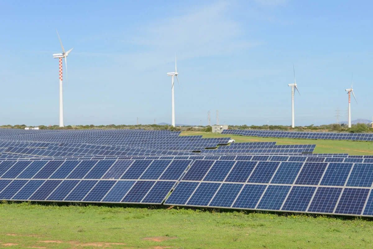 The Italian Solar Renaissance: Navigating Regulatory Hurdles and Grid Integration